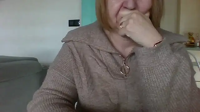 Sandcoq online show from March 11, 2025, 9:24 am