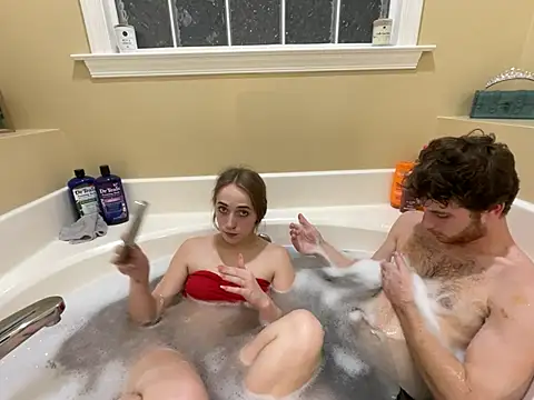 Snapshot of Maxinebabyyy chatting on February 9, 2025, 1:22 am Maxinebabyyy online show from February 9, 2025, 1:22 am