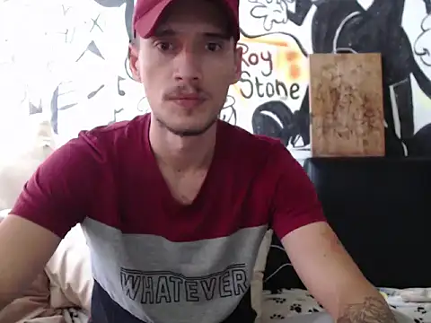 roystonee01 online show from September 21, 2025, 11:37 am