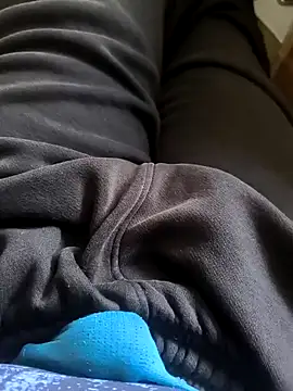 Snapshot of rana9639_1 chatting on February 14, 2025, 3:33 am rana9639 1 online show from February 14, 2025, 3:33 am