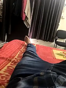 Snapshot of rana9639_1 chatting on March 7, 2025, 5:29 am rana9639 1 online show from March 7, 2025, 5:29 am