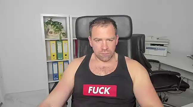 Snapshot of John-E-Dough chatting on January 14, 2025, 4:25 am John-E-Dough online show from January 14, 2025, 4:25 am