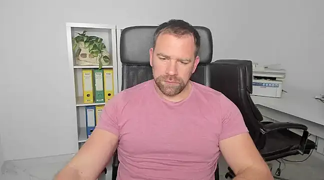 Snapshot of John-E-Dough chatting on January 8, 2025, 3:51 am John-E-Dough online show from January 8, 2025, 3:51 am