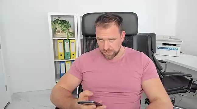 Snapshot of John-E-Dough chatting on January 9, 2025, 7:52 am John-E-Dough online show from January 9, 2025, 7:52 am