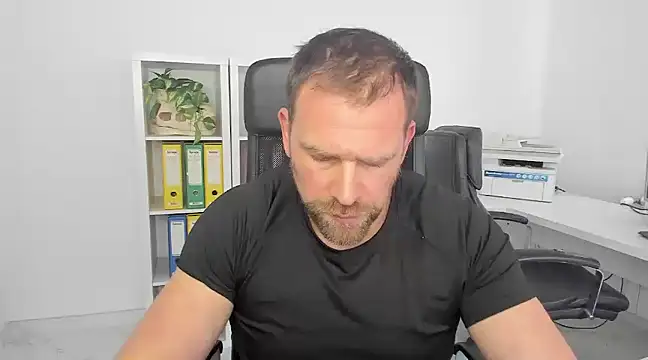 Snapshot of John-E-Dough chatting on January 11, 2025, 8:33 am John-E-Dough online show from January 11, 2025, 8:33 am