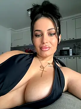 melissablack online show from September 30, 2025, 7:36 am