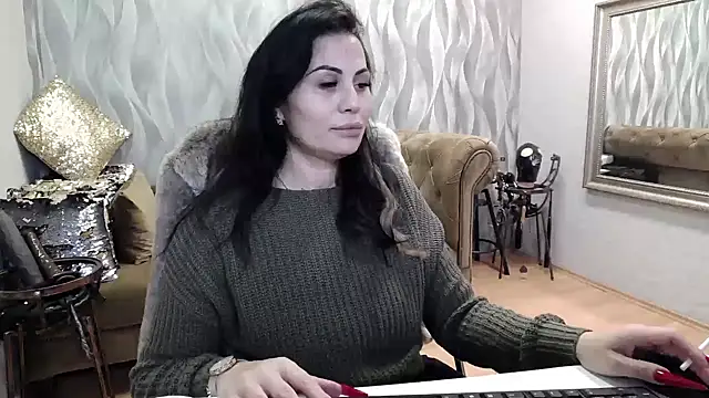 Sara Poison online show from October 4, 2025, 2:24 am