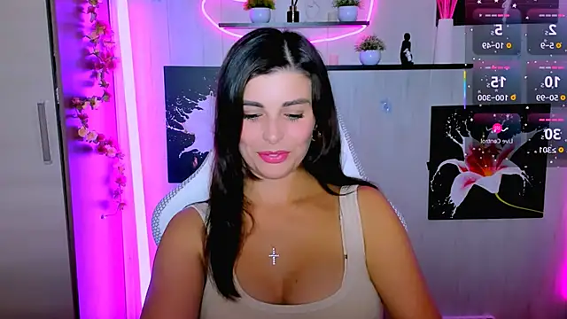 KayWuds online show from October 8, 2025, 12:07 pm