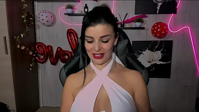 KayWuds online show from February 21, 2025, 6:26 pm