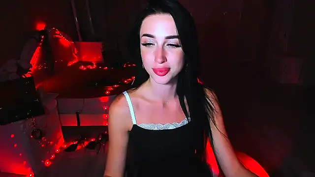 lovely desire online show from September 17, 2025, 4:09 pm