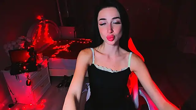 lovely desire online show from October 3, 2025, 2:40 pm