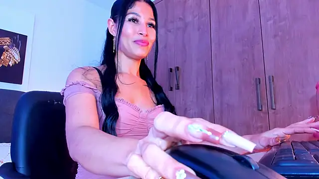 Snapshot of saralife chatting on March 12, 2025, 7:25 pm saralife online show from March 12, 2025, 7:25 pm