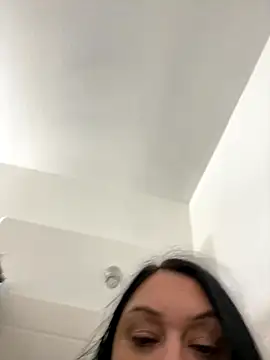 AlyssiaAmoreXO online show from October 23, 2025, 6:17 pm