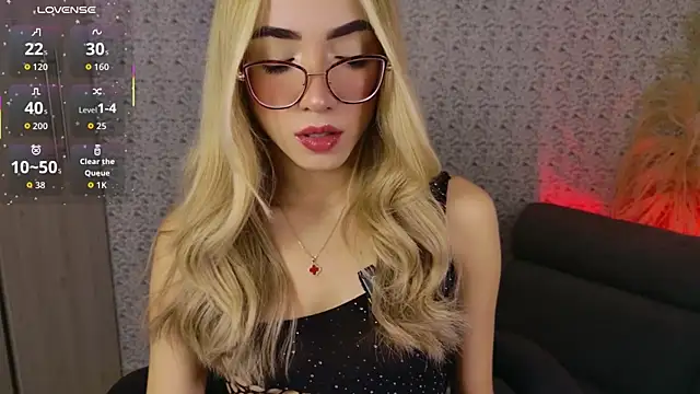 Snapshot of Sarajonnes chatting on March 2, 2026, 11:17 am Sarajonnes online show from March 2, 2026, 11:17 am