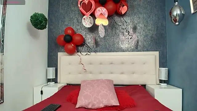 Celestial Queen  online show from February 17, 2026, 2:47 pm