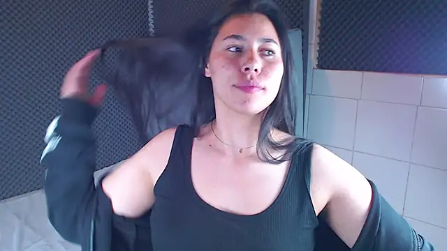  joy yva online show from December 18, 2025, 1:55 am