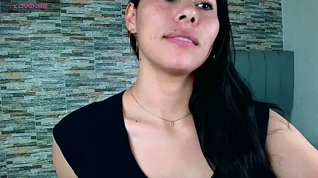 Snapshot of _joy_yva chatting on January 30, 2025, 4:45 pm joy yva online show from January 30, 2025, 4:45 pm