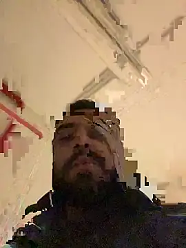 Dikkiduohottt online show from February 12, 2025, 6:08 am