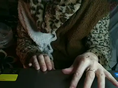 VeneRed online show from March 5, 2026, 7:21 pm