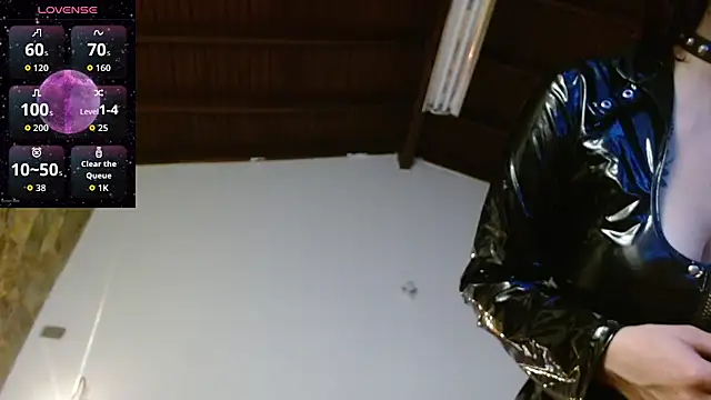 madame ibby online show from October 4, 2025, 1:23 pm