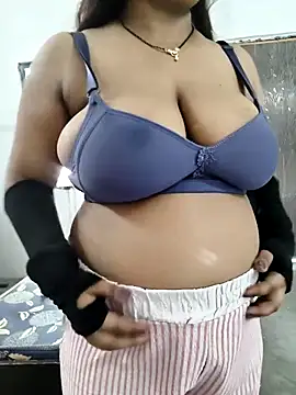 Snapshot of Cute_payal0 chatting on May 14, 2026, 5:48 am Cute payal0 online show from May 14, 2026, 5:48 am