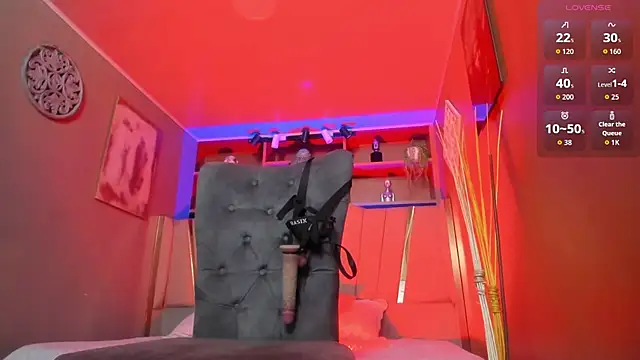 Lucy Williiams online show from October 30, 2025, 11:41 am