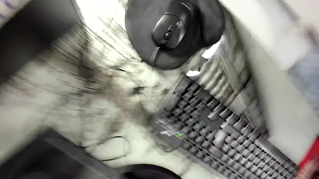 Sophia abad7 online show from November 27, 2025, 5:02 pm