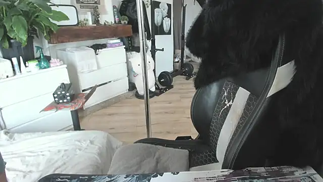 CeriseLapine online show from October 3, 2025, 8:27 am