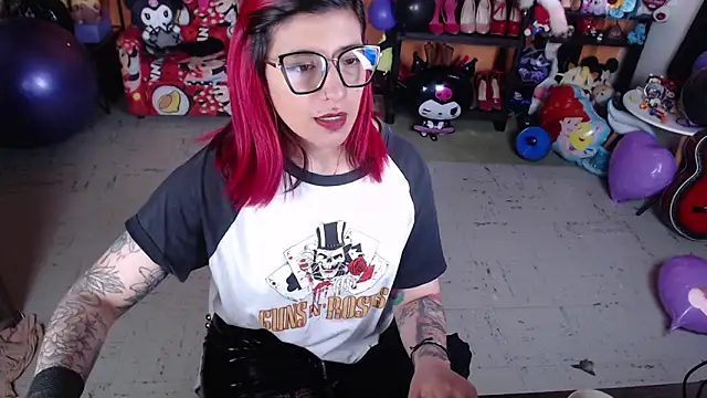 MissMiia2 online show from September 18, 2025, 3:04 pm