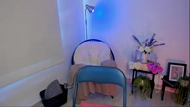 Im Maria online show from October 3, 2025, 4:41 pm