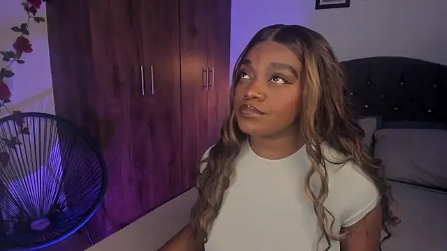 Im Maria online show from February 26, 2025, 9:09 pm