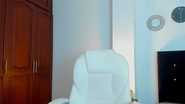 kathyajhonss online show from February 28, 2026, 11:04 pm