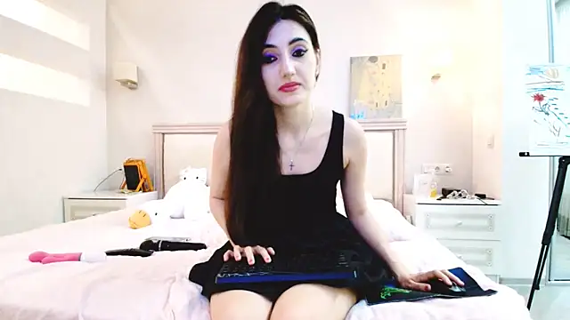 Iren online show from December 2, 2025, 11:39 pm