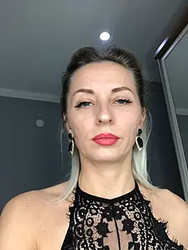 Diamond Bunny  online show from March 15, 2025, 12:47 am