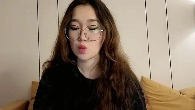 Jennatyan online show from June 2, 2026, 3:39 am