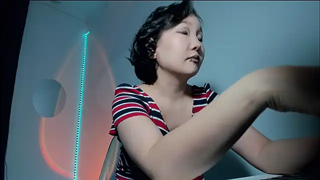 himeros goddess online show from December 14, 2024, 1:49 am