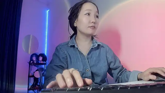 himeros goddess online show from February 20, 2025, 3:56 am