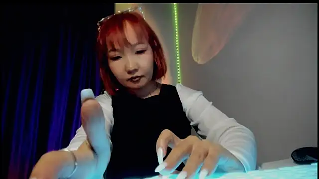 himeros goddess online show from October 10, 2025, 8:26 am