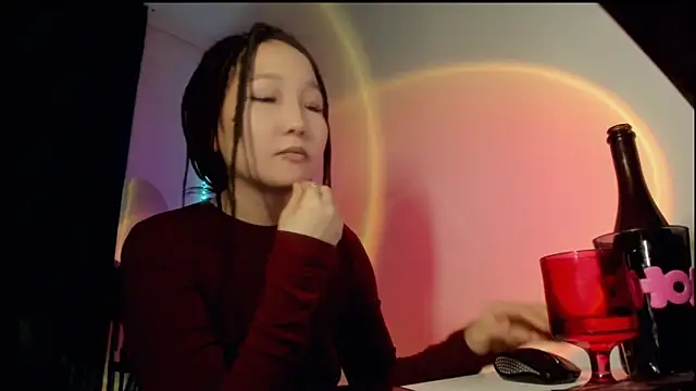 himeros goddess online show from February 18, 2025, 6:48 am