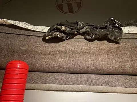 mesetti online show from October 18, 2025, 6:32 pm