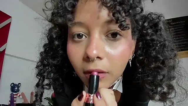 Milanxht online show from March 13, 2025, 11:59 pm