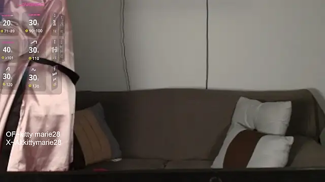 kittymarie28 online show from November 11, 2025, 3:23 am