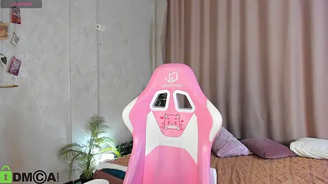 Colleen Blake online show from October 24, 2025, 5:01 pm