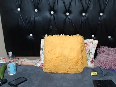 Snapshot of BlackBerryZoeX chatting on December 8, 2024, 4:18 pm BlackBerryZoeX online show from December 8, 2024, 4:18 pm