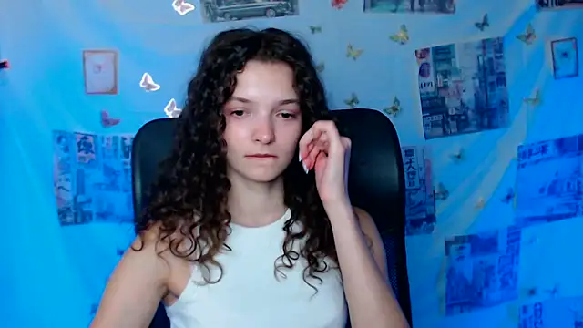  SusieSu  online show from July 10, 2026, 6:24 am