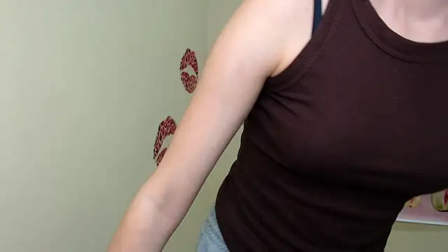  SusieSu  online show from February 25, 2025, 4:14 pm