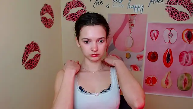  SusieSu  online show from March 13, 2026, 1:49 pm