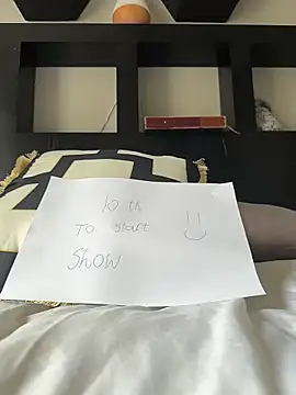 soussssssss online show from December 3, 2025, 1:21 pm