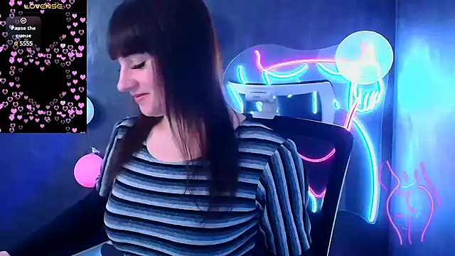 Snapshot of Violla_My chatting on March 6, 2025, 6:30 am Violla My online show from March 6, 2025, 6:30 am