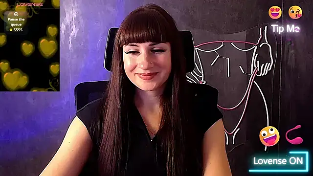 Snapshot of Violla_My chatting on October 4, 2025, 5:42 am Violla My online show from October 4, 2025, 5:42 am